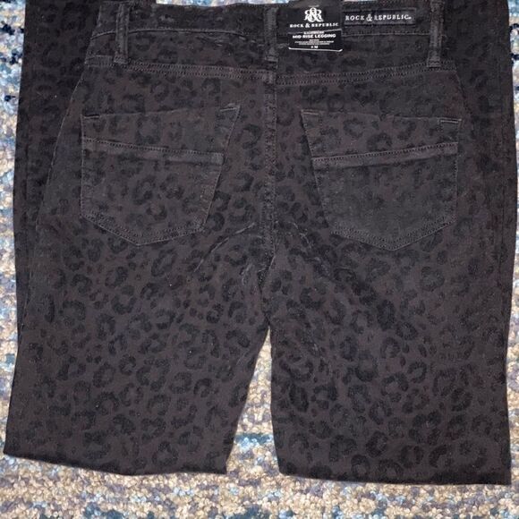 Rock & Republic Got Flocked Kashniere Leggings 4 - Picture 3 of 16
